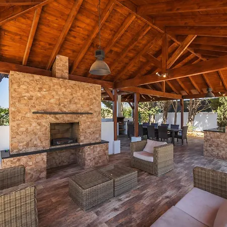 Casa Cambria Villa